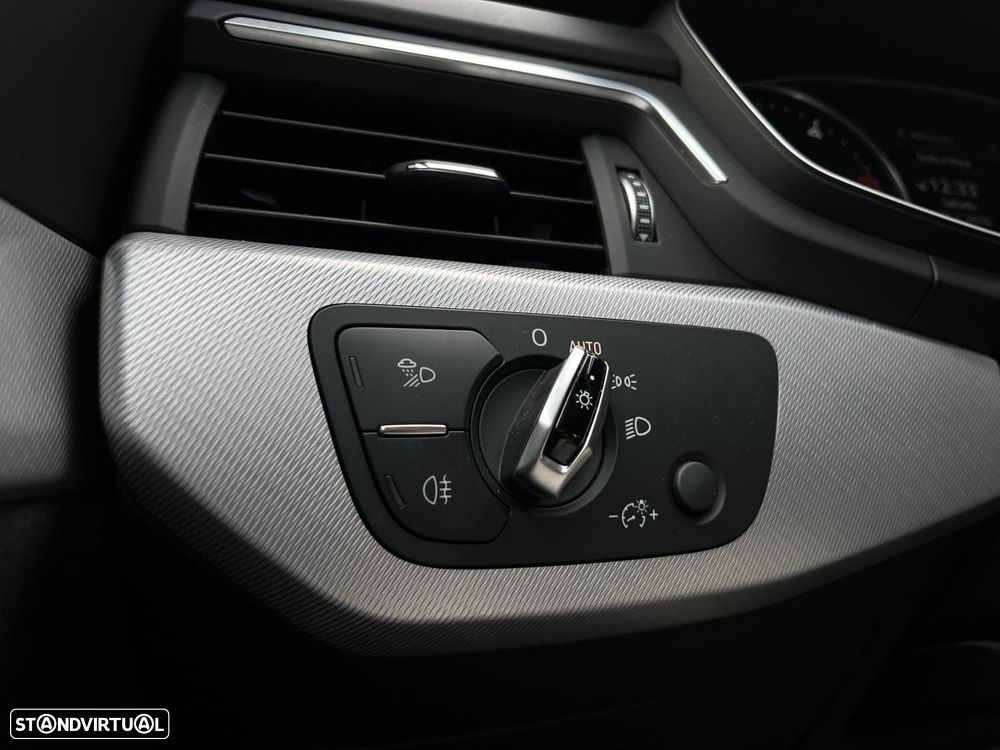 Audi A4 Avant 2.0 TDI S-line - 41