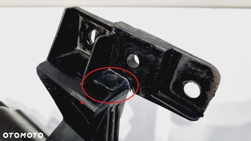 REFLEKTOR PRAWY LAMPA FORD RANGER 15- LIFT EUROPA - 4