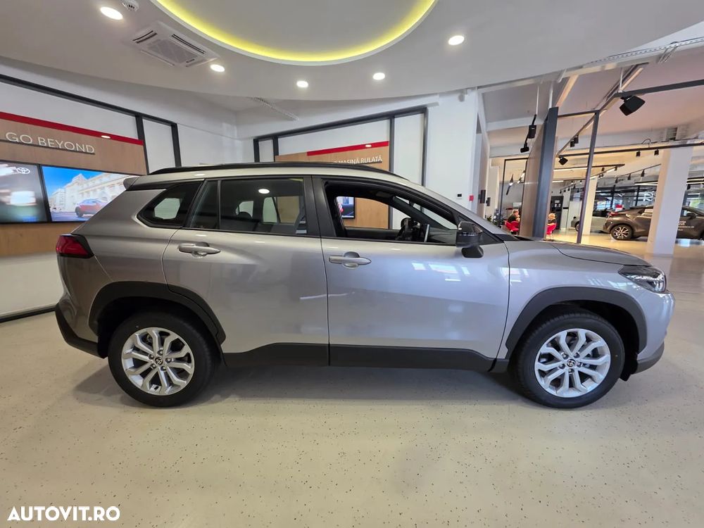 Toyota Corolla Cross - 4