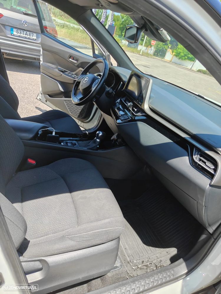 Toyota C-HR 1.8 HSD Comfort+P.Style - 1
