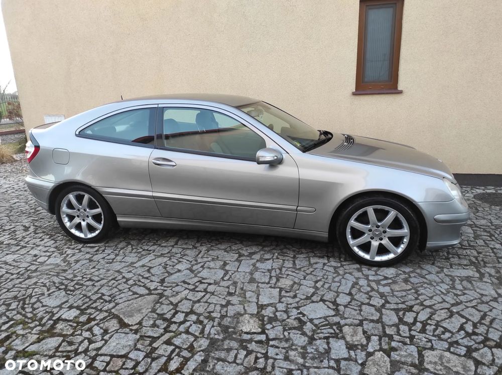 Mercedes-Benz Klasa C 230 - 1