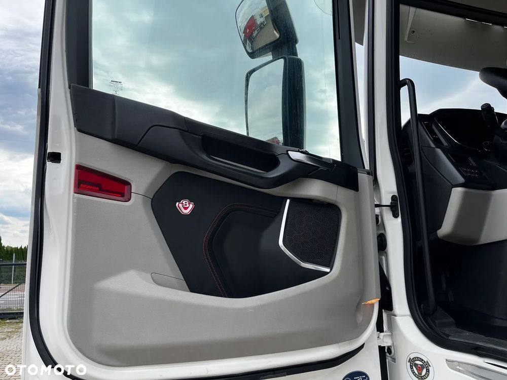 Scania V8 580 SPROWADZONA Z FRANCJI SERWISOWANA HYDRAULIKA FULL OPCJA STAN IDEALNY !!!! - 17