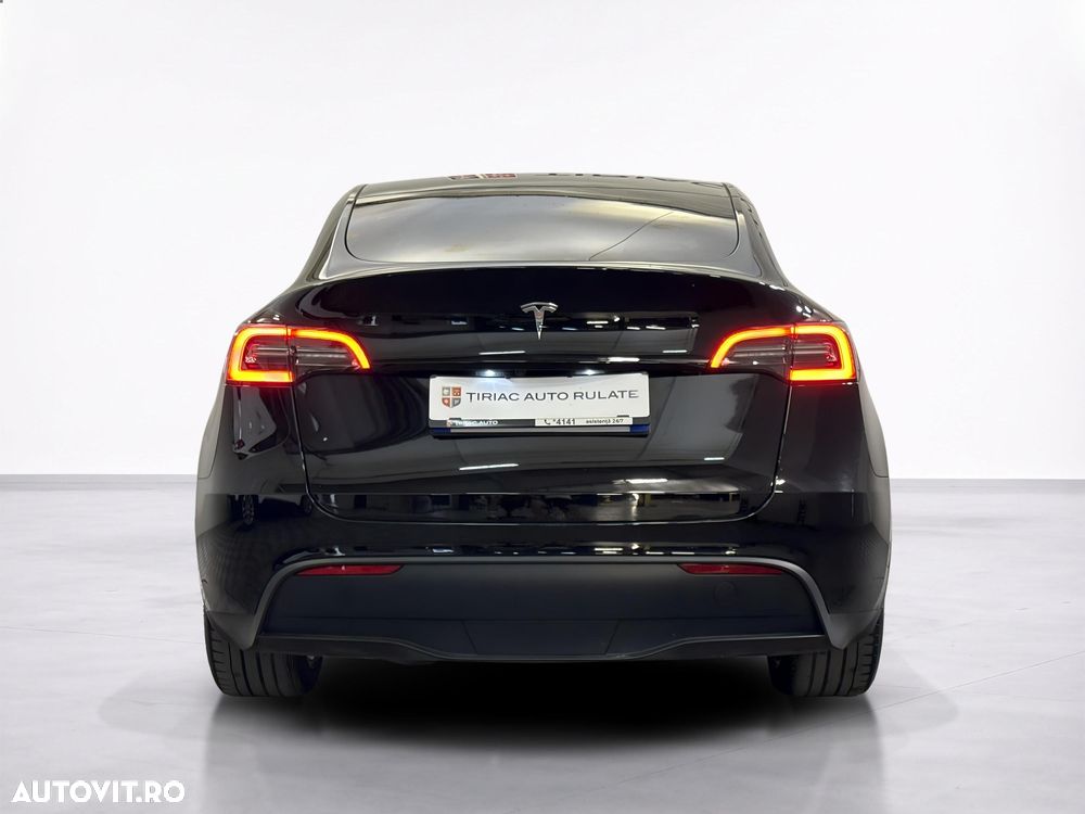 Tesla Model Y RWD - 5