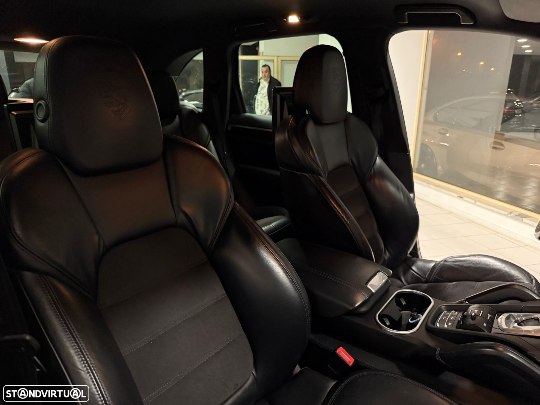 Porsche Cayenne S E-Hybrid Platinum Edition - 36