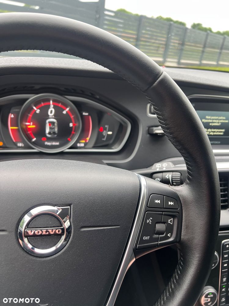 Volvo V40 D2 Drive-E Momentum - 31