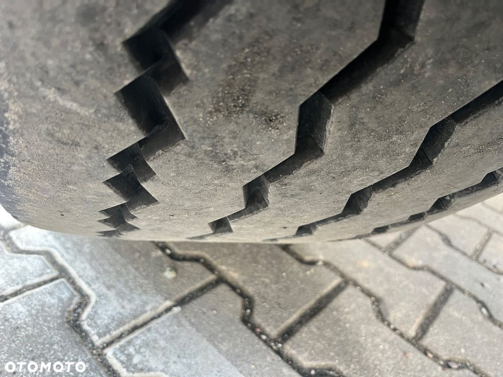 Schmitz Cargobull SCB / Podkontenerowa / pod kontenerowa / 20" 2x20" 40" / super stan / opony 70% / 2 osie podnoszone / mało używana - 9