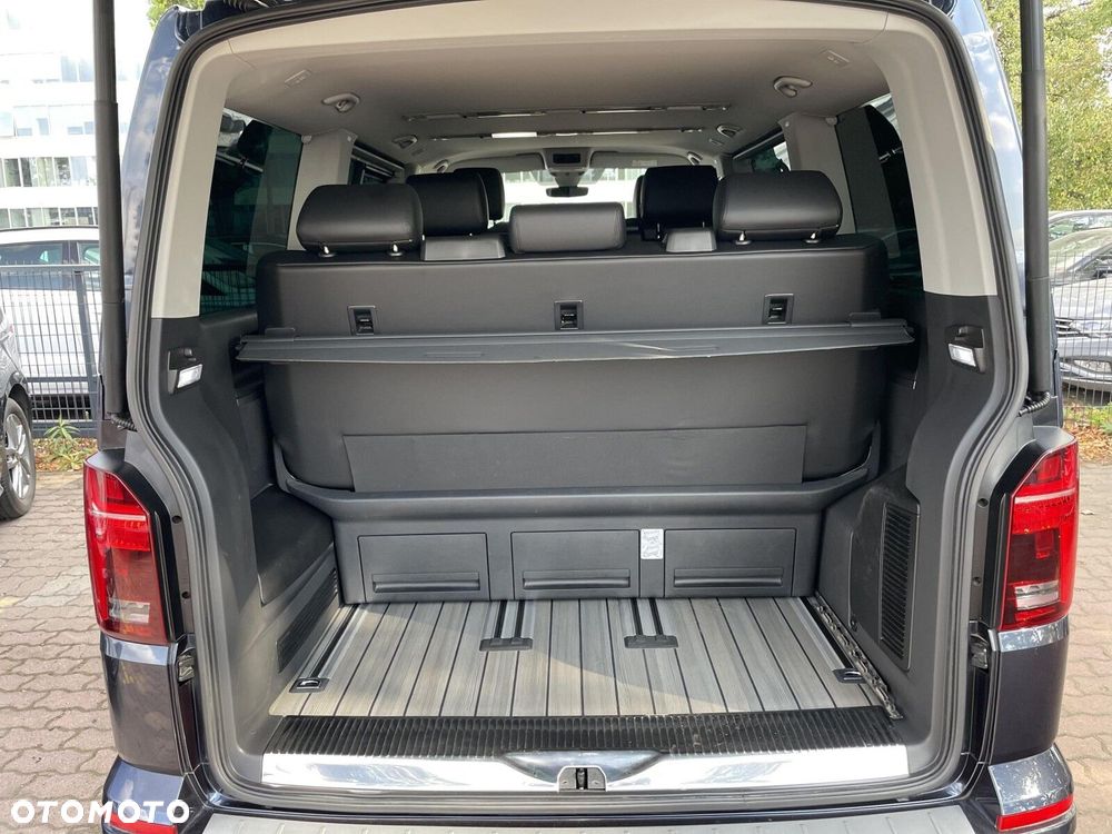Volkswagen Multivan - 18