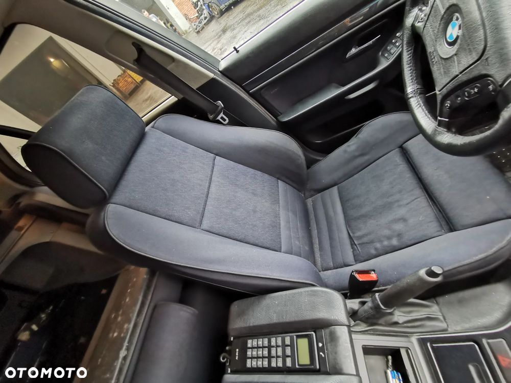 Fotele, kanapa Bmw 5 E39 1996r kod lakieru 310/7 fiordgrau-metallic - 1