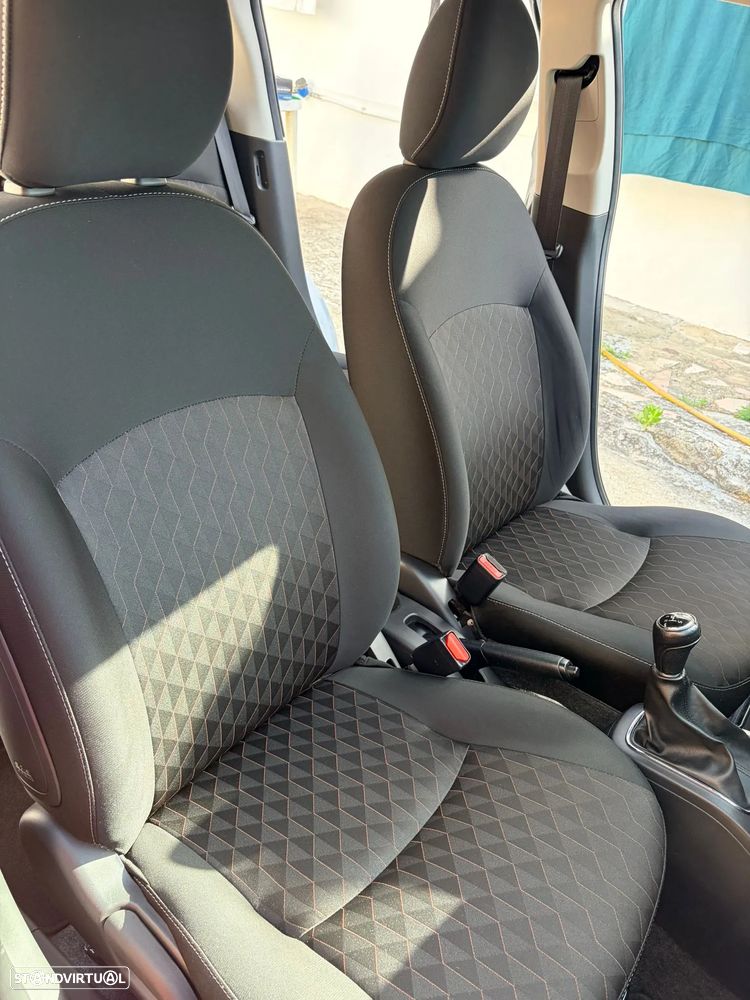 Mitsubishi Space Star 1.2 Intense - 16