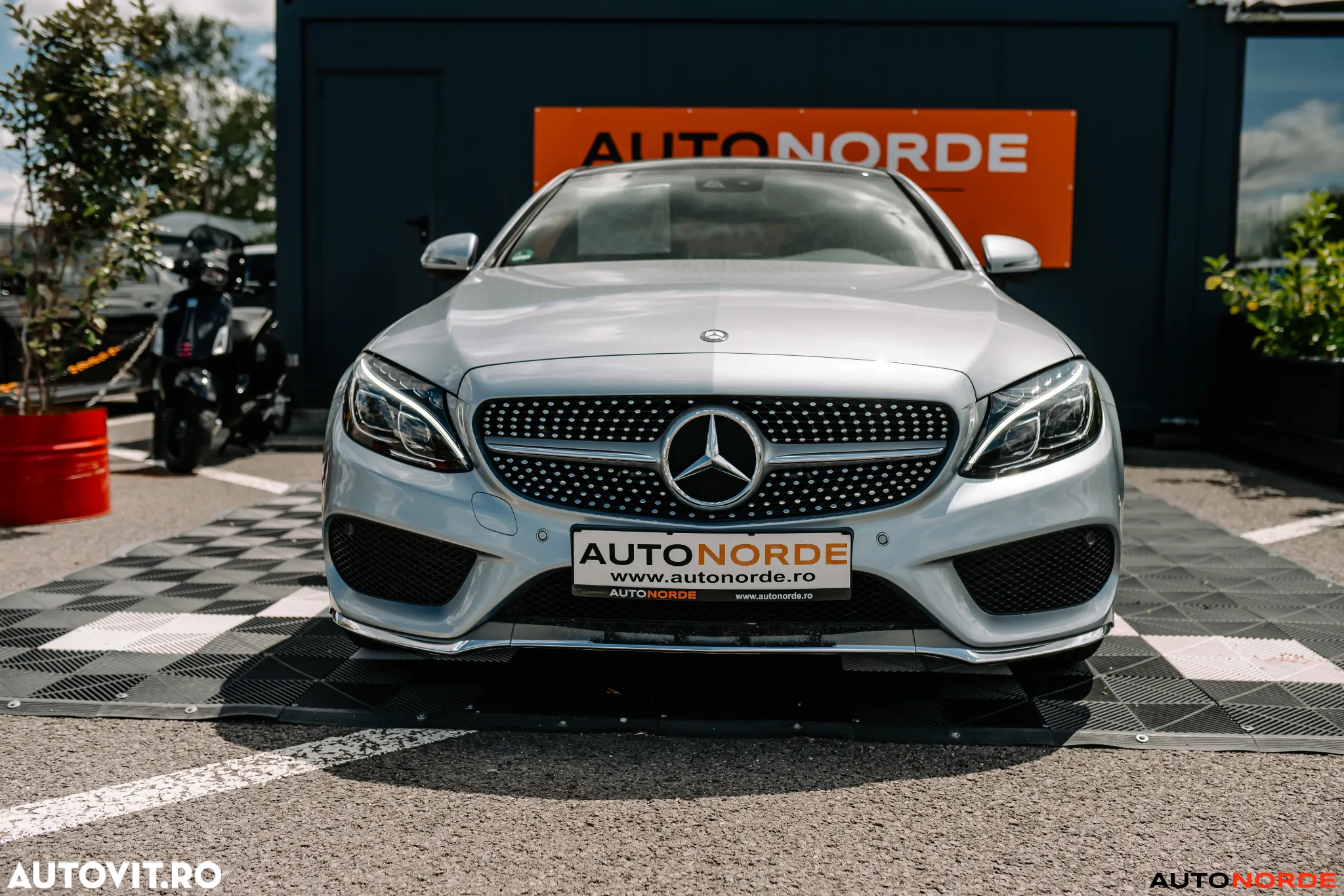 Mercedes-Benz C 250 Coupe 7G-TRONIC AMG Line - 2