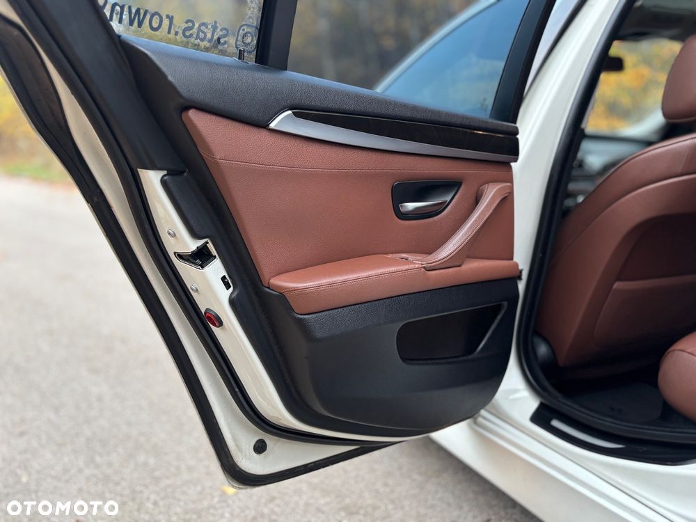 BMW Seria 5 535i - 21