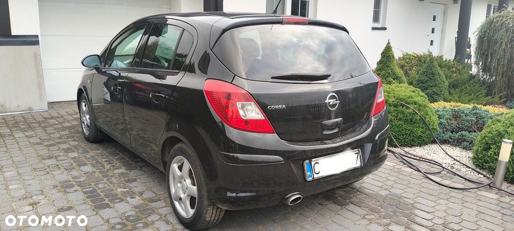 Opel Corsa 1.4 16V Selection - 10