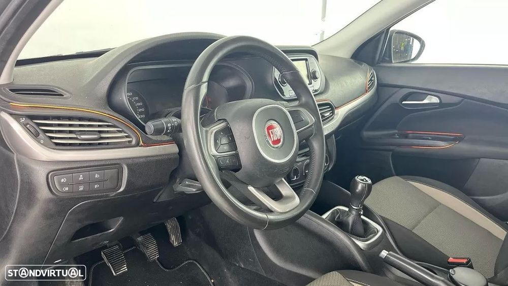 Fiat Tipo Sedan 1.3 M-Jet Easy J17 - 6