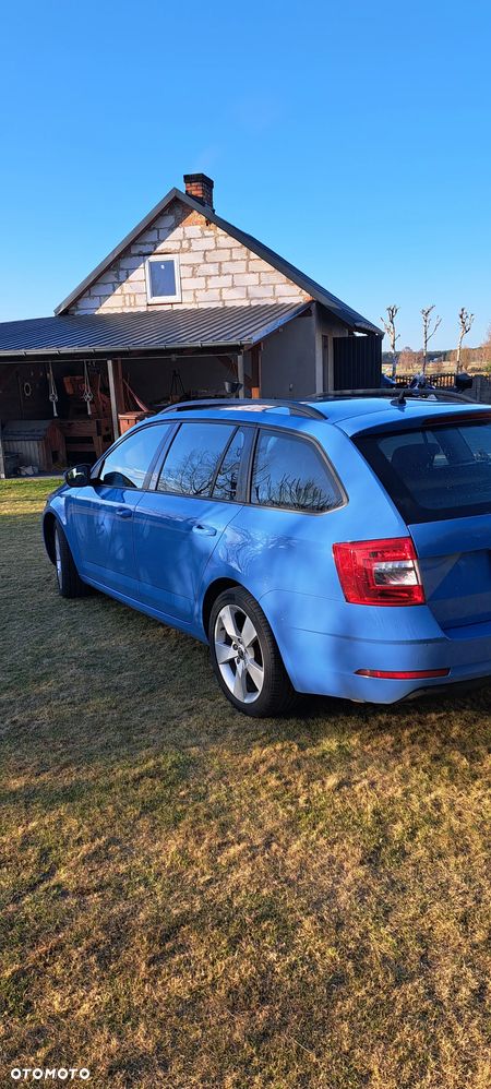 Skoda Octavia 2.0 TDI DSG 4x4 Ambition - 4