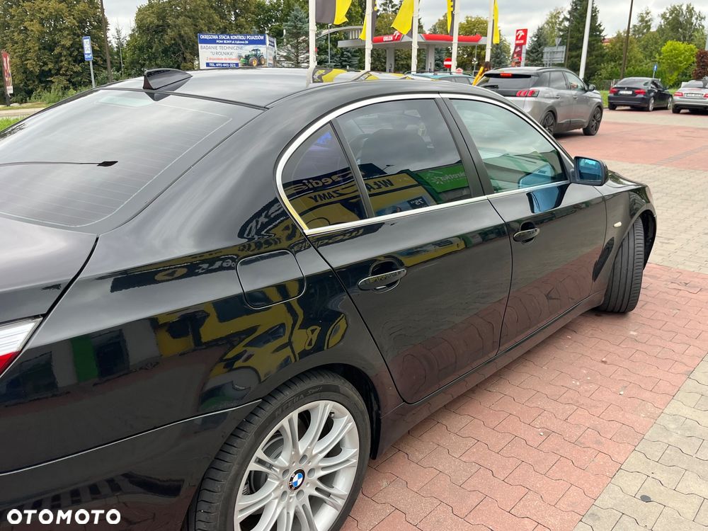 BMW Seria 5 525d xDrive - 5