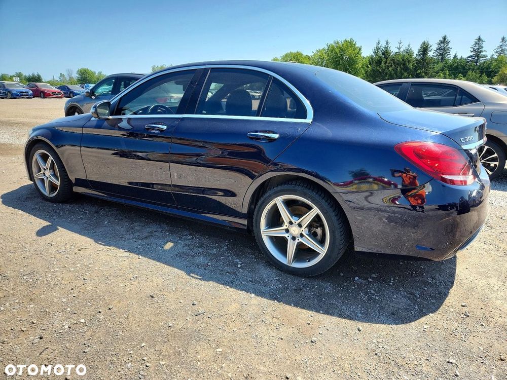 Mercedes-Benz Klasa C 300 9G-TRONIC Exclusive - 3