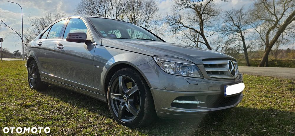 Mercedes-Benz Klasa C 350 CGI 7G-TRONIC BlueEFFICIENCY Avantgarde - 30