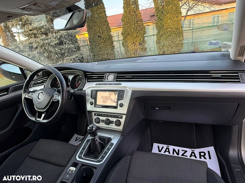 Volkswagen Passat 2.0 TDI SCR Elegance - 6