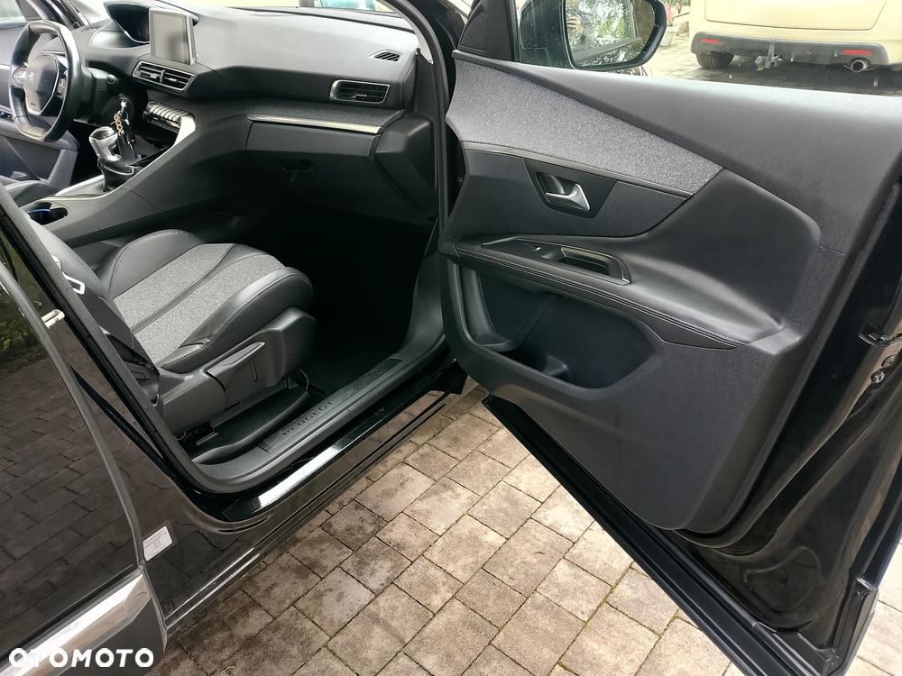 Peugeot 3008 1.6 BlueHDi Style S&S - 7