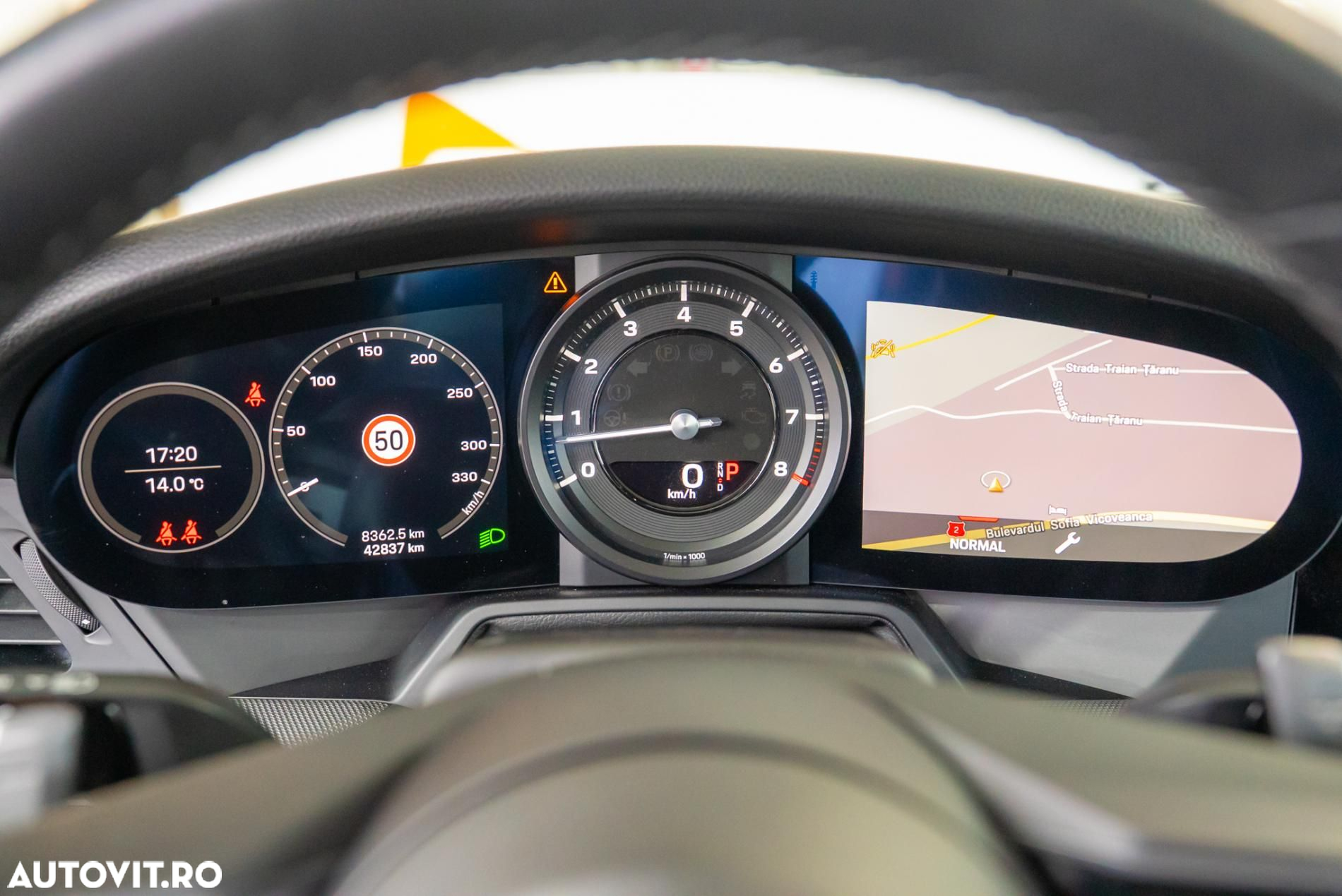 Porsche 911 Carrera 4 PDK - 14