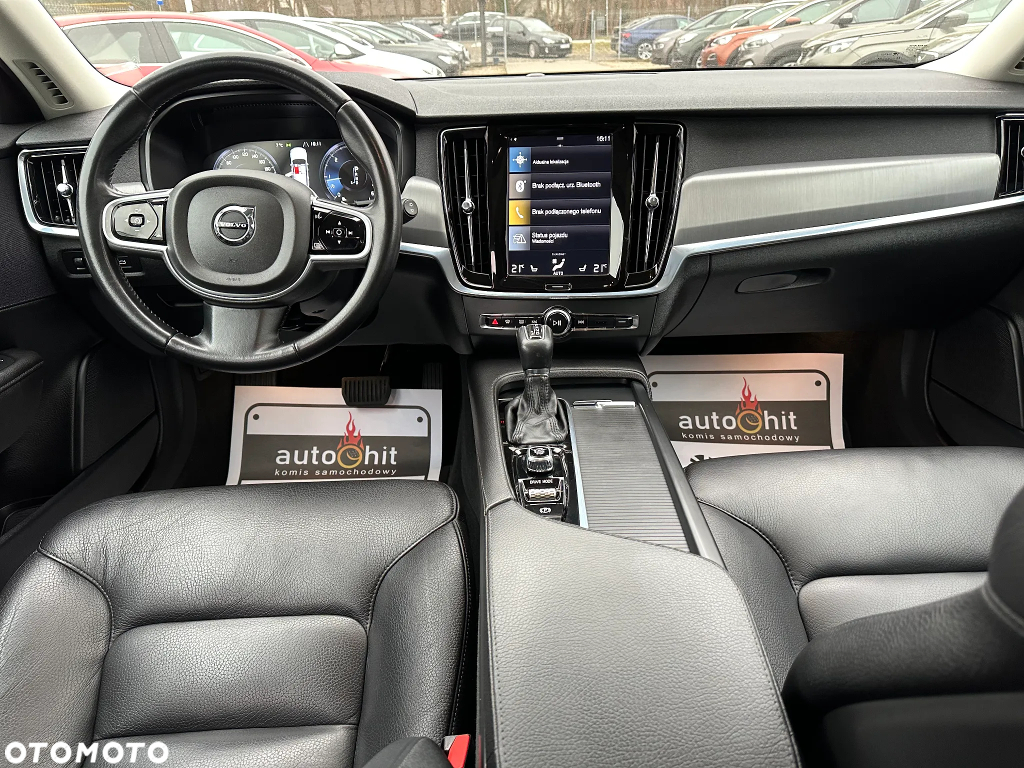 Volvo V90 D3 Momentum Pro - 24