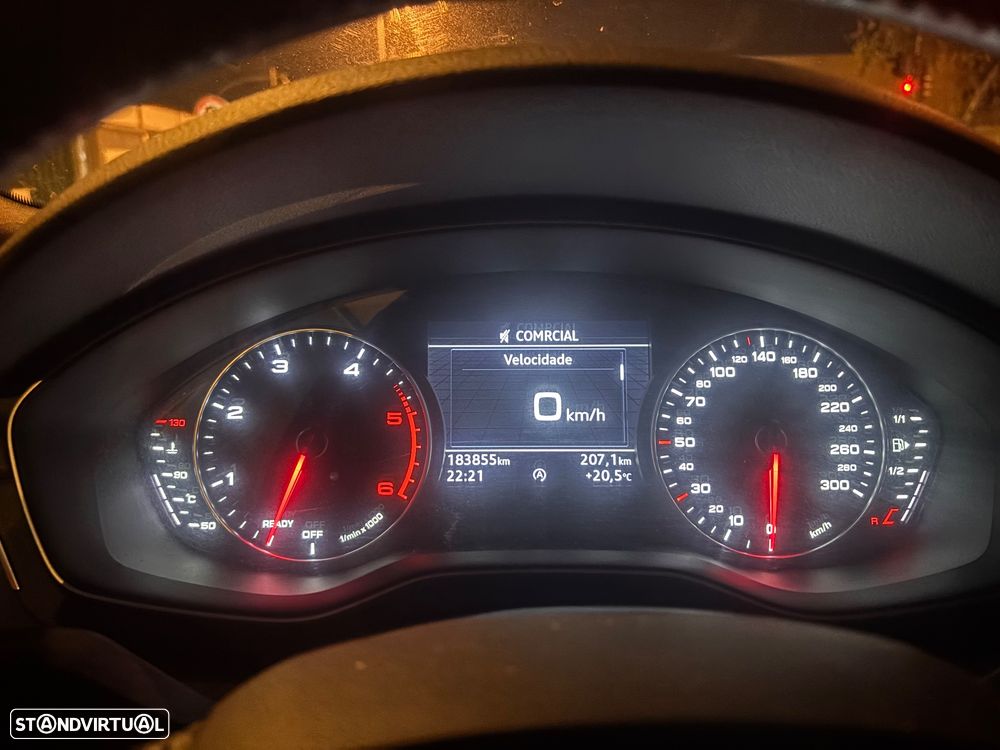 Audi A4 Avant 2.0 TDI - 1