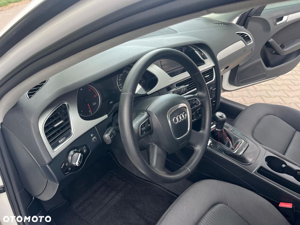 Audi A4 Avant 2.0 TDI DPF Ambition - 11