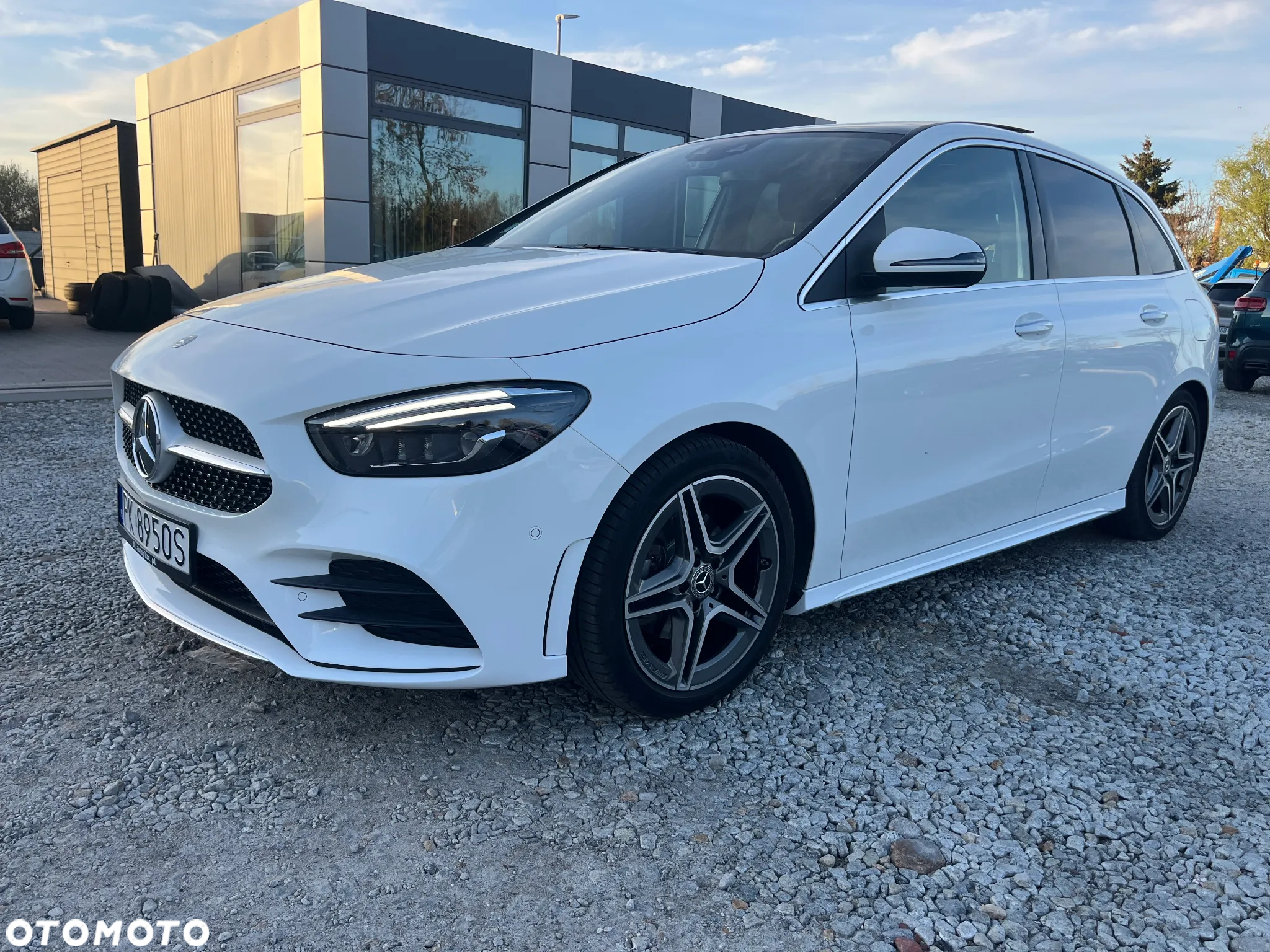 Mercedes-Benz Klasa B 200 d 8G-DCT AMG Line - 2