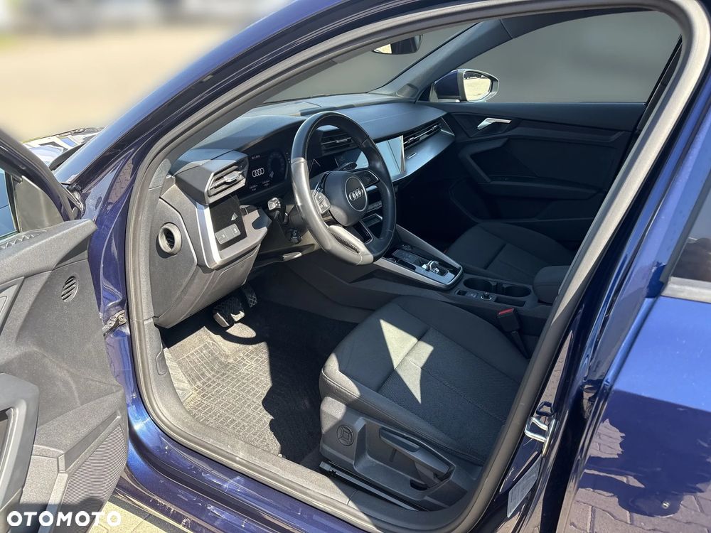 Audi A3 Sportback 30 TDI S tronic - 9