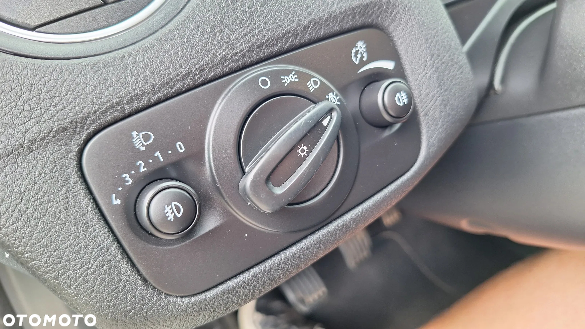 Ford Mondeo 1.6 Eco Boost Titanium - 22
