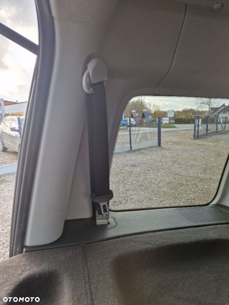 Volkswagen Caddy - 17