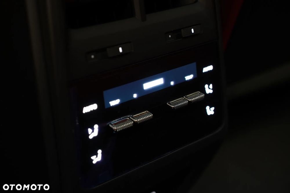Porsche Macan - 23