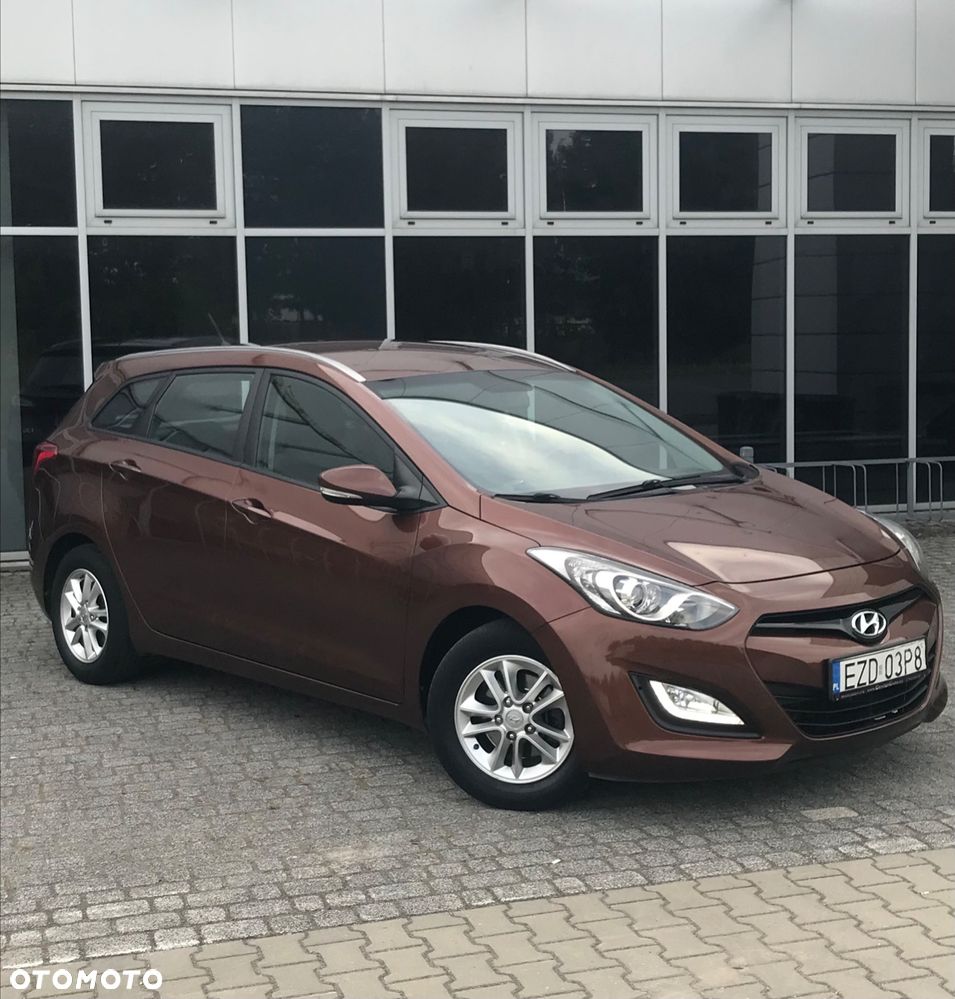 Hyundai i30 blue 1.6 CRDi Style - 5