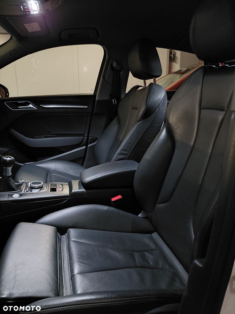 Audi A3 Limousine 35 TFSI S Line - 3