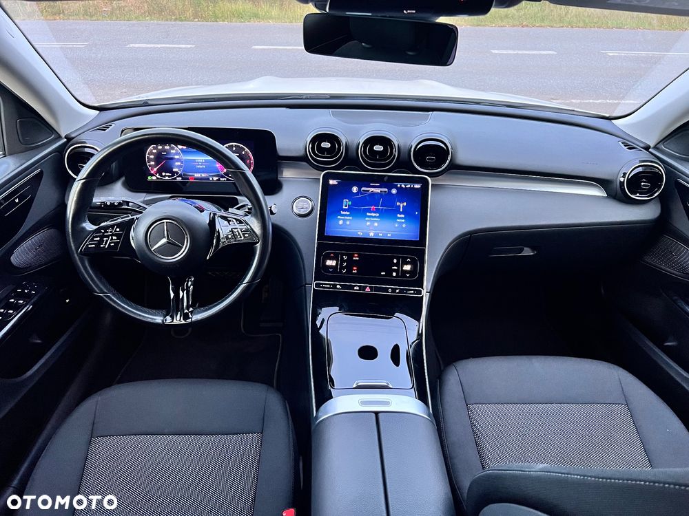 Mercedes-Benz Klasa C 200 d T 9G-TRONIC Avantgarde - 16