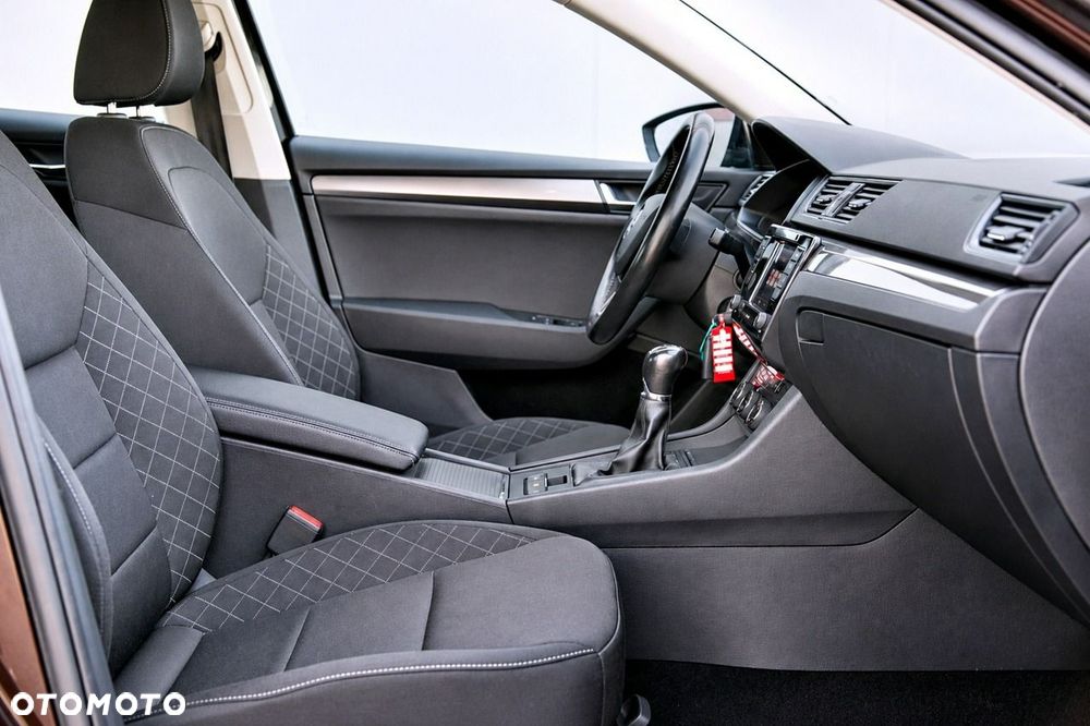 Skoda Superb - 16