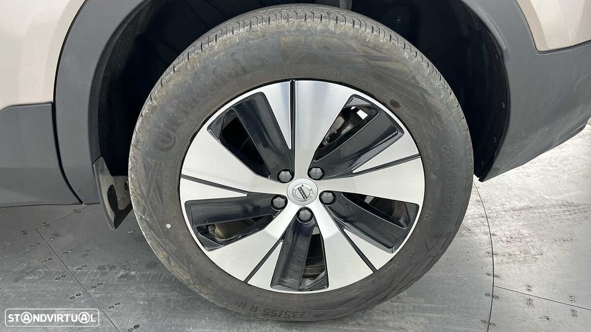 Volvo XC 40 - 30