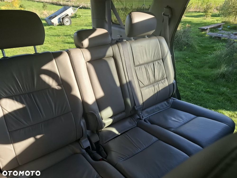 Toyota Sequoia - 19