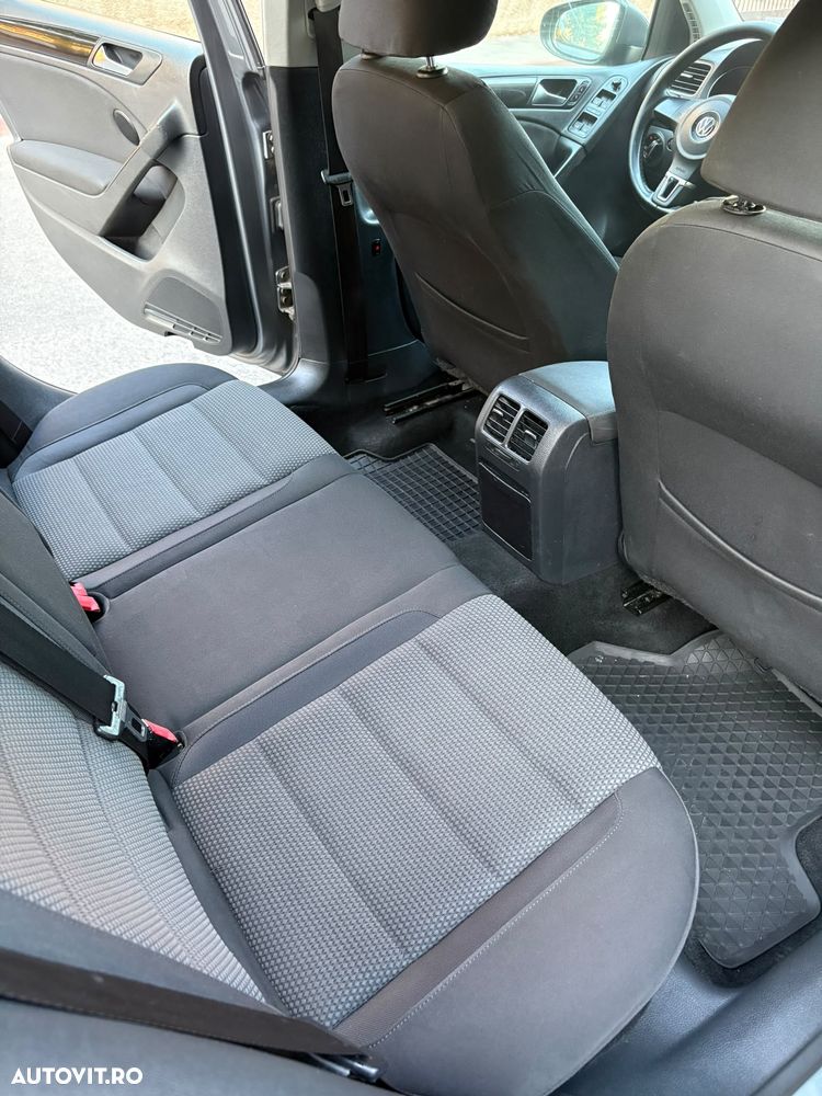 Volkswagen Golf - 9