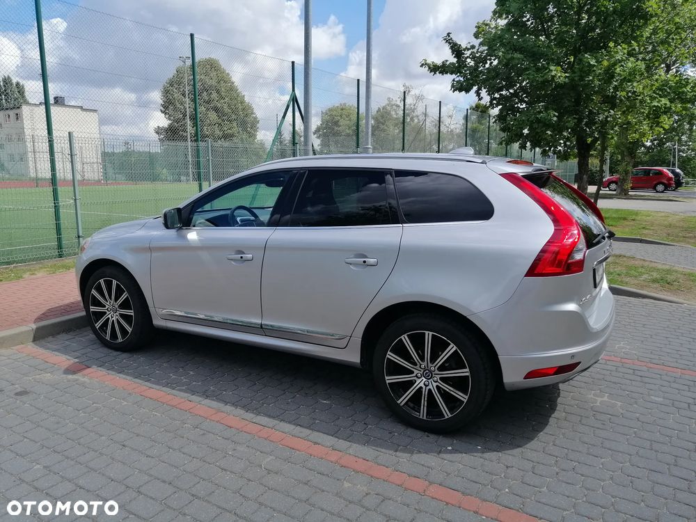 Volvo XC 60 T5 AWD Momentum EU6 - 4