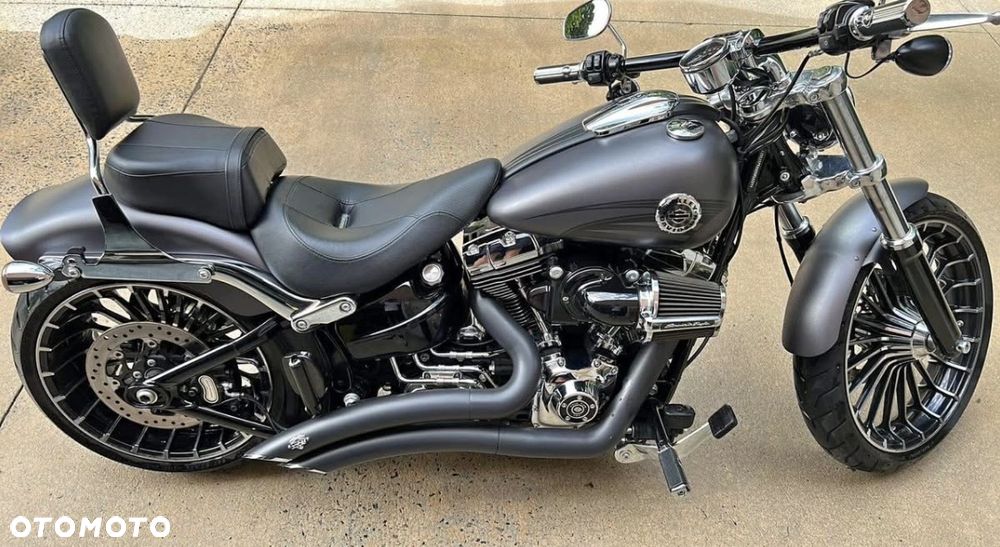 Harley-Davidson FXSB Breakout - 11