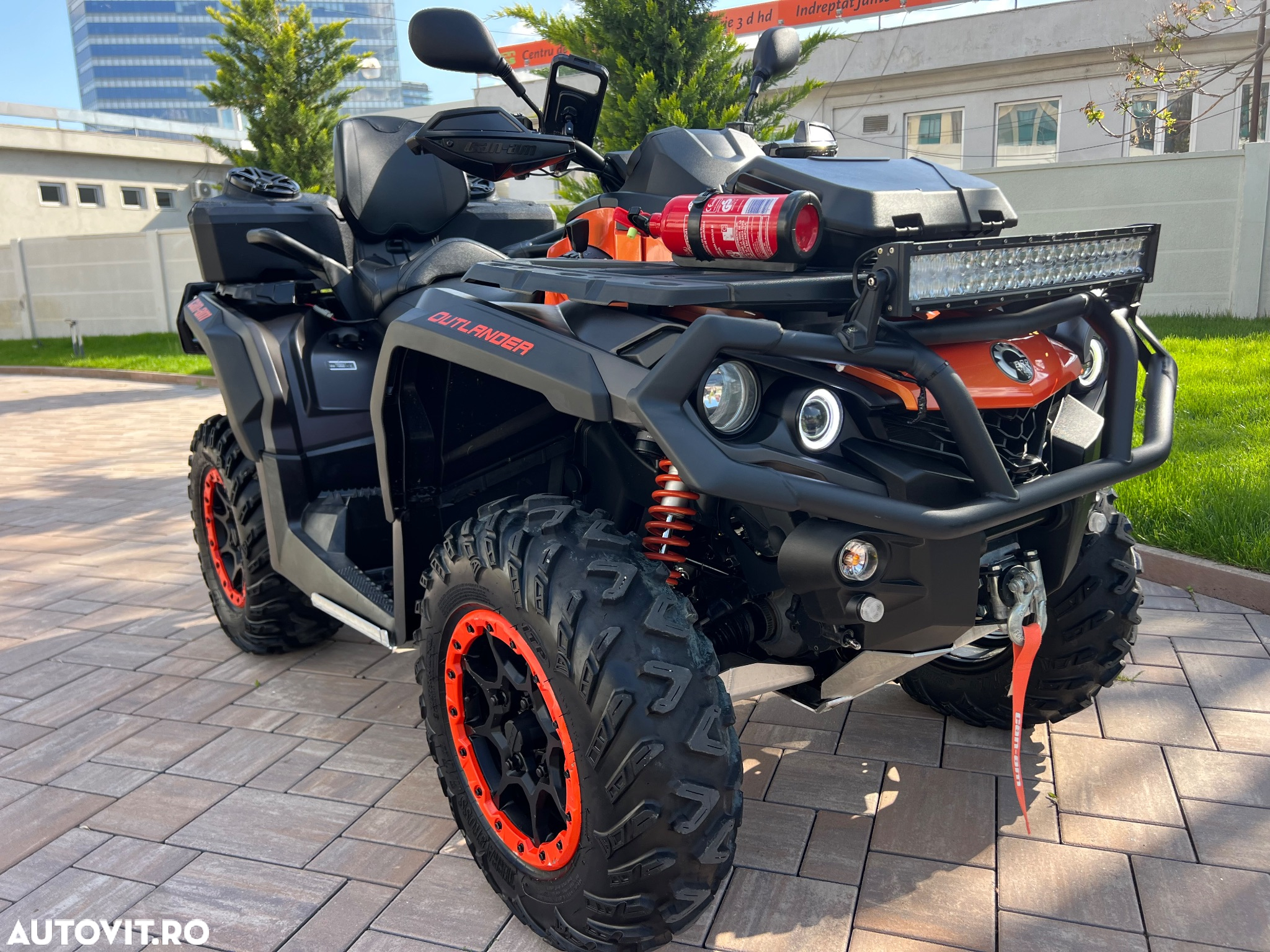 Can-Am Outlander Max - 3