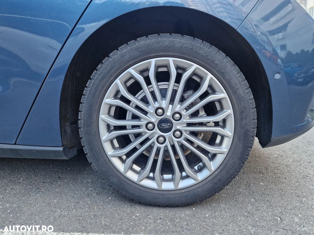 Ford Focus 1.0 EcoBoost Titanium Business - 29