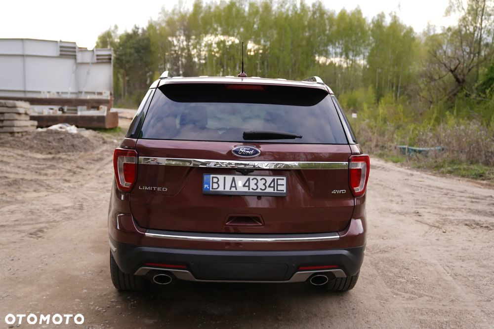 Ford Explorer - 8