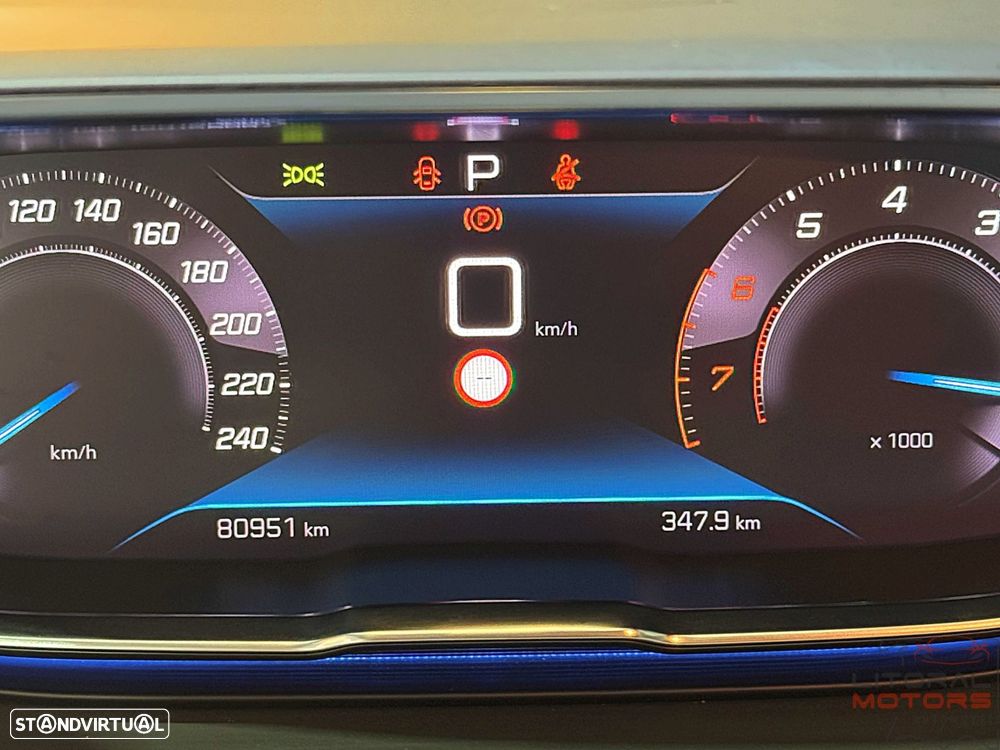 Peugeot 5008 1.2 PureTech Allure EAT8 - 25