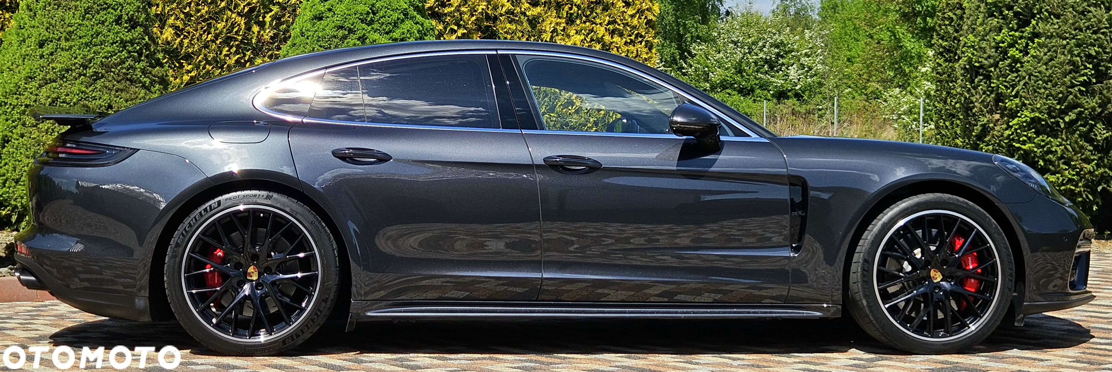 Porsche Panamera Turbo Executive - 12