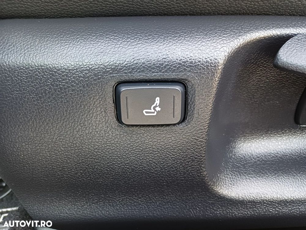 Toyota Corolla TS 1.8 HSD Exclusive - 19