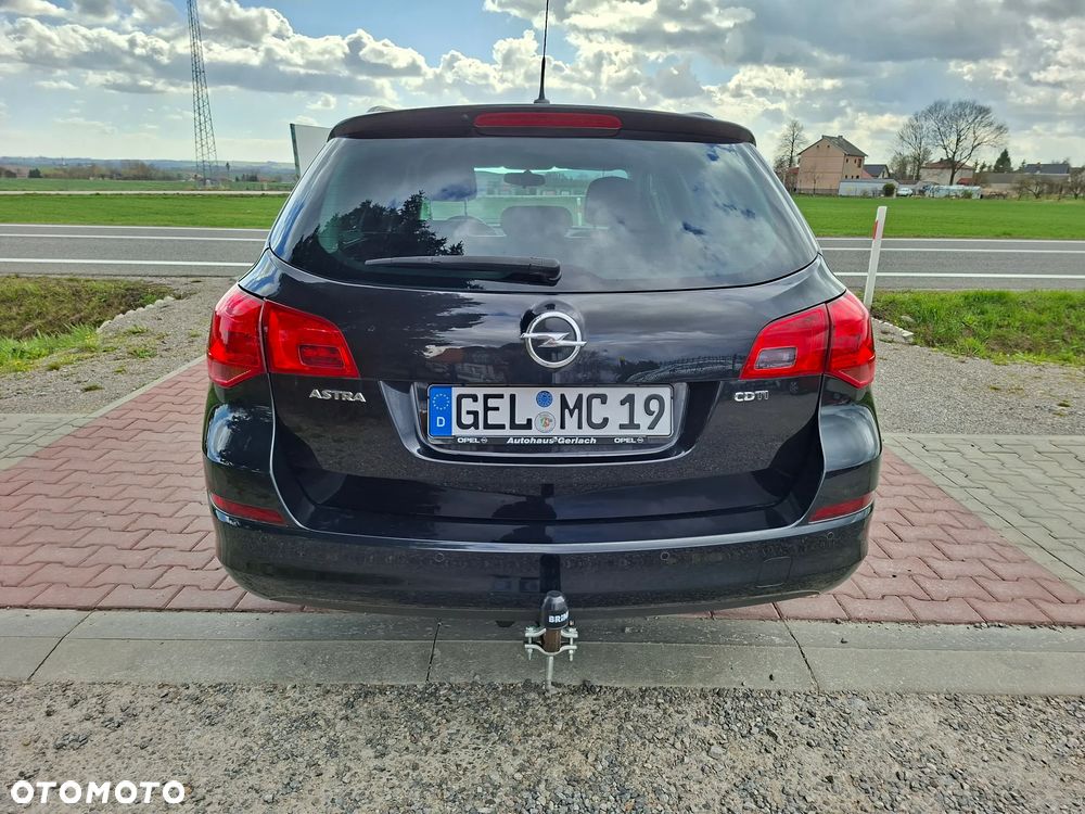 Opel Astra 1.7 CDTI DPF 150 Jahre - 13