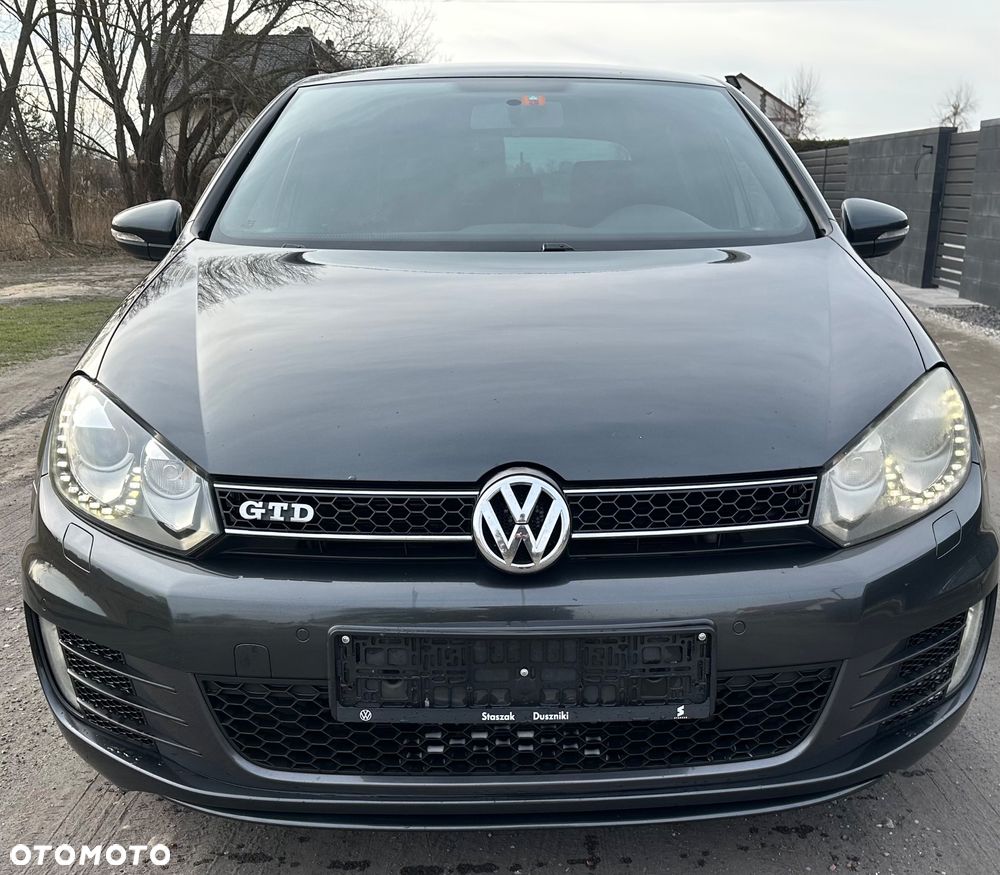 Volkswagen Golf 2.0 TDI DPF GTD - 11