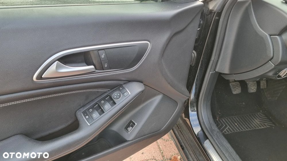 Mercedes-Benz CLA 180 (CDI) d - 30